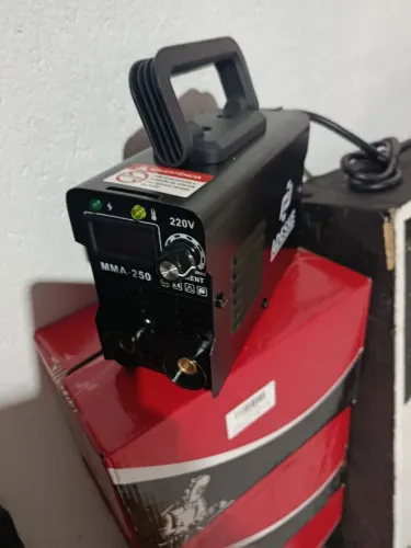 Máquina de solda