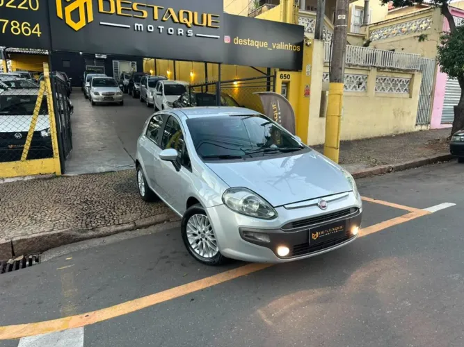 Fiat Punto Essence 1.6 Flex 16V 5P 2013
