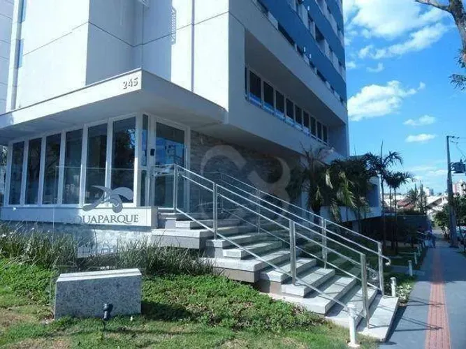 Apartamento com 3 dormitórios à venda, 69 m² por R$ 550.000,00 - Vitória - Londrina/PR