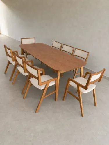 Mesa madeira com 8 cadeiras por apenas 21x ?R$454