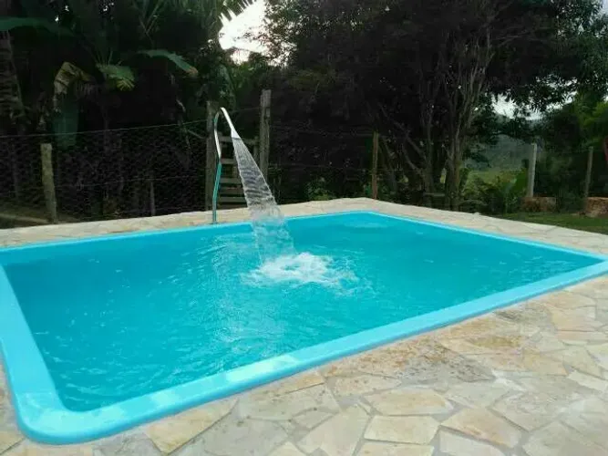 Piscina retangular de fibra 