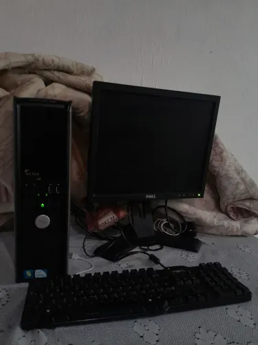 PRA VENDER LOGO PC Dell OptiPlex 380 + Monitor Dell + Teclado e Mouse (Kit Completo) 