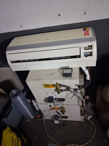 Ar condicionado utopia aqua Hitachi 1 evaporadora e 2 condensadoras
