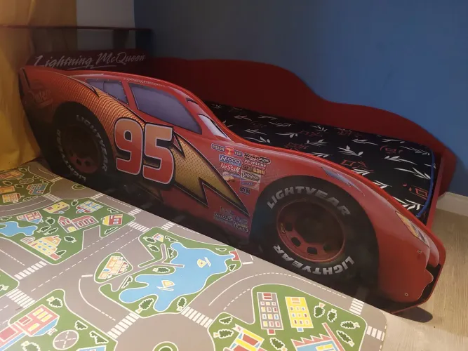 Cama solteiro do Desenho Carros
