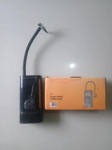Bomba de Ar Portátil Sem Fio Digital para Carro, Moto e Bicicleta | Produto Novo