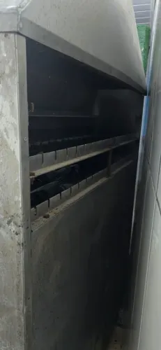 Churrasqueira Espetinhos com elétrica/carvão