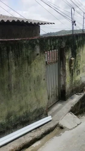 Vendo casa em Dois Carneiros Baixo