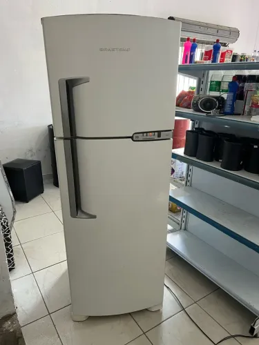 Geladeira Brastemp 220v Frost Free 352L semi nova super conservada ( ENTREGO )