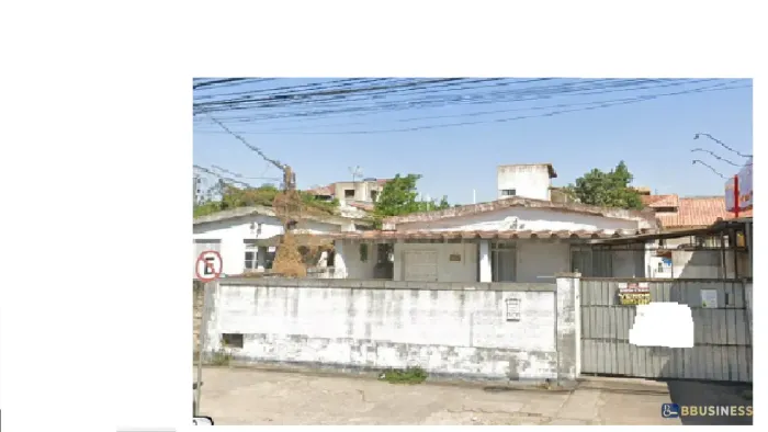 Casa à venda, Centro com 3 quartos, Campos dos Goytacazes, RJ
