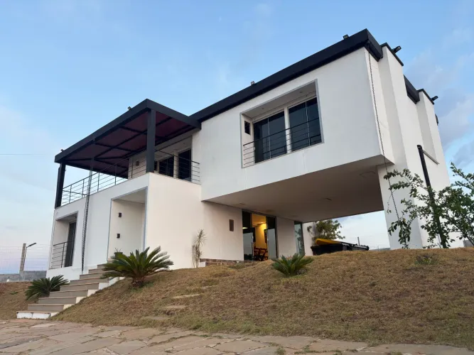 Vendo Casa no Condomínio Porto do Vale - Luziânia