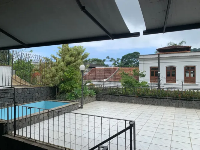 Fernando Magalhães - Jardim Botânico - Casa duplex - Terraço piscina - 3 salas amplas - Po