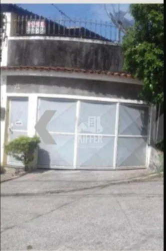 Casa - Vende - 3 quartos- Engenho Pequeno - São Gonçalo