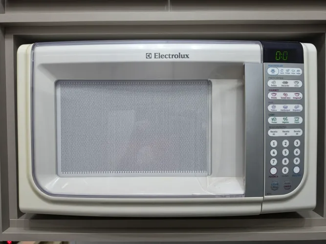 Microondas Electrolux 31L Branco