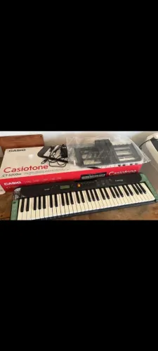 Teclado Casiotone CT-S200