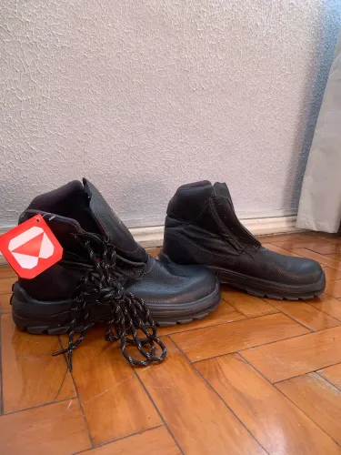 Botina Dracol Nº 42 ? NOVA, SEM USO!