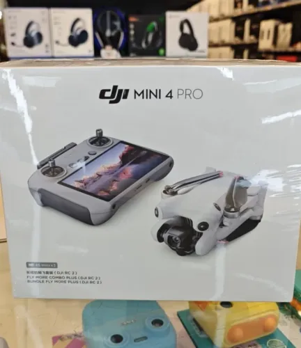 Drone Dji mini 4 Pro combo Fly more lacrado com nota