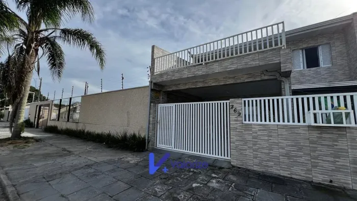 Sobrado 3 Quartos e Suíte a Venda Praia de Leste