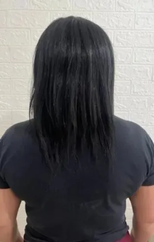 Aplicação e manutenção de mega hair