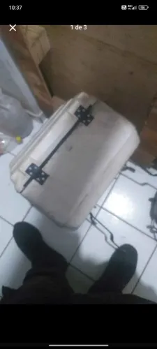 Baú de moto de fibra