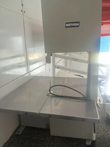 Serra fita semi nova