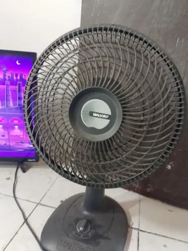 Ventilador semi novo