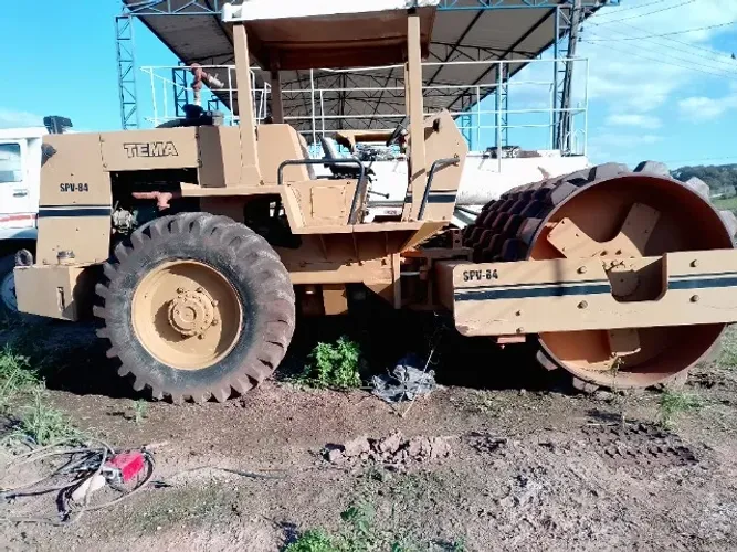 Rolo compactador tipo para, pé de carneiro