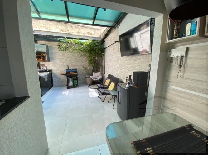 Casa para Venda em São Paulo, Tremembé, 2 dormitórios, 1 suíte, 2 banheiros, 2 vagas