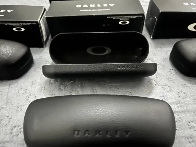 4 portas oculos oakley novos