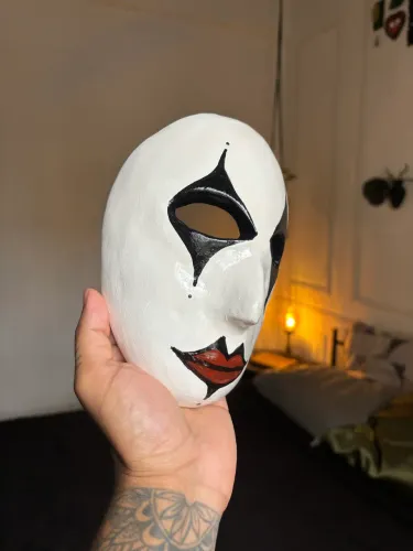 máscara em cerâmica decorativa gótica circense peça única