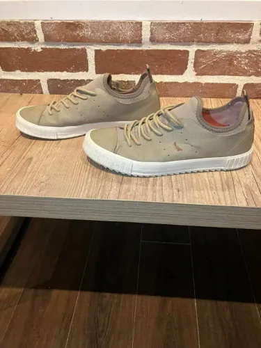 Tenis Reserva Astral - Tamanho 42 - 100% Oficial - Veste como uma meia, Muito confortavel
