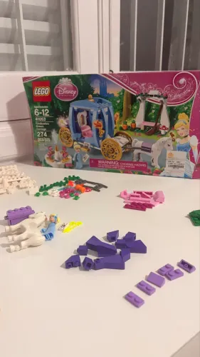 LEGO Disney Cinderellas Dream Carriage 41053 ? Completo