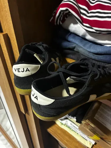 Tênis Veja Usado 41 camurça Preto