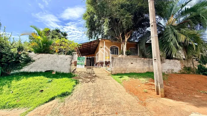 CASA COM AMPLO TERRENO EM ARAPOTI POR APENAS R$330.000,00!