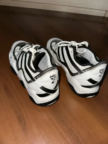 Adidas Top Ten 2010