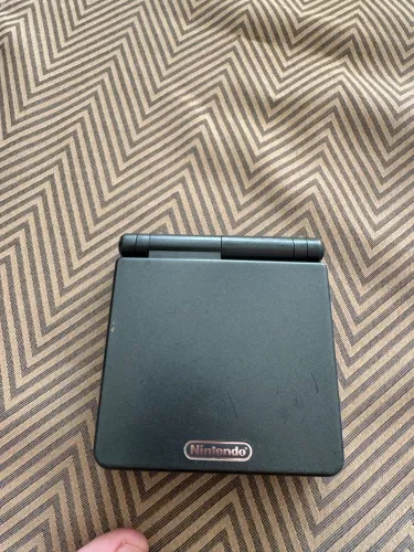 Game Boy Advanced SP