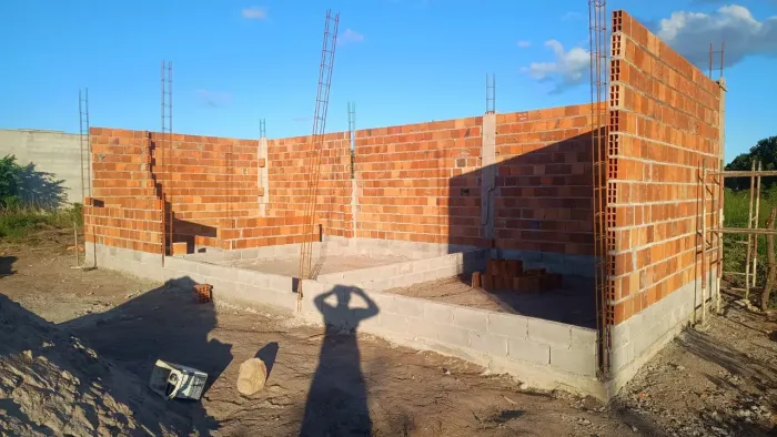 Vende-se terreno Avenida Paraguaçu 