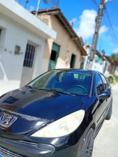 Peugeot 207 Sedan Passion XR 1.4 Flex 8V 4P 2010