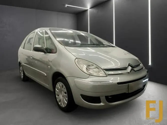Citroen Xsara Exclusive 1.6 16V 5P Mec. 2010