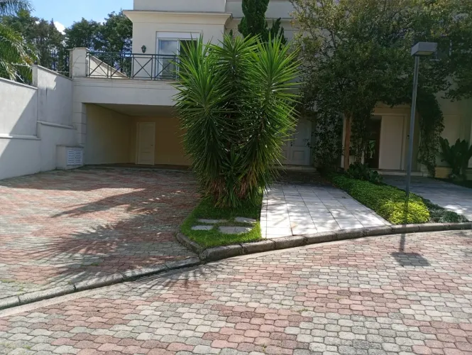 Luxuosa Casa em Condomínio à Venda em São Paulo-SP, Cidade Jardim - 4 quartos, 4 suítes, 4