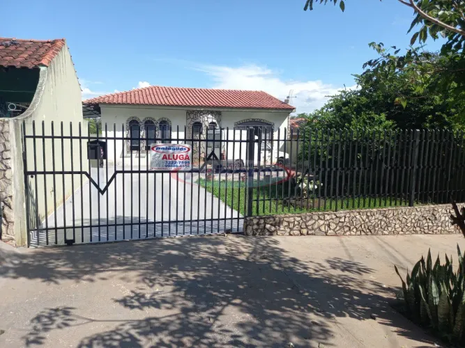 Casa para alugar no bairro Parque das Bandeiras