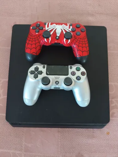 PS4