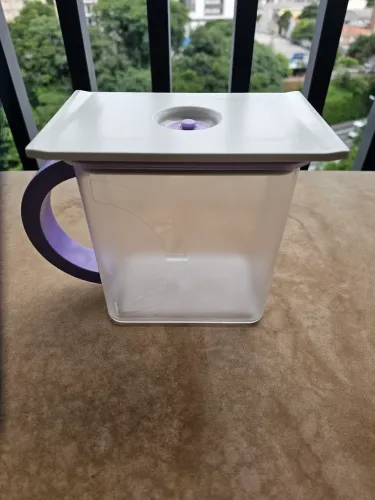 Pote Hermético com Tampa e Válvula - 1,5L
