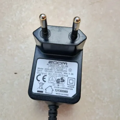 Fonte Zoom AD-16E para Pedal ou Pedaleira
