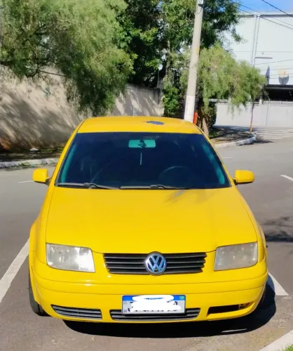 Volkswagen Bora 2.0 8V Comfortline Mec. 2001