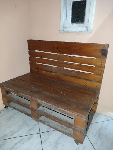 Banco de madeira