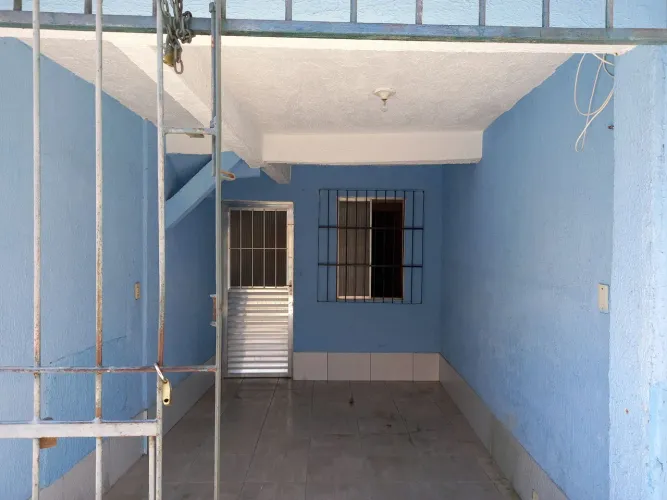 Alugo casa perto da estação aeroporto salvador