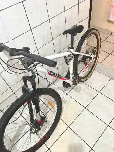 Bicicleta caloi aro 29