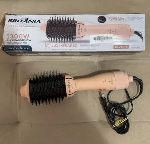 Escova Secadora Britânia Soft Bec07r Cabo Giratório 1300w Rosa Bivolt 127/220v