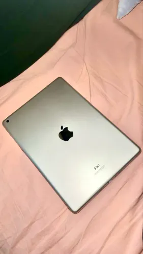 iPad 9ª Geração 64GB Prata | Excelente Estado | Caixa Original