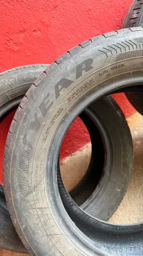 Vendo 3 pneus aro 15